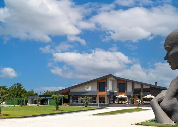 Hunza Longevity Hotel Eskiomerler